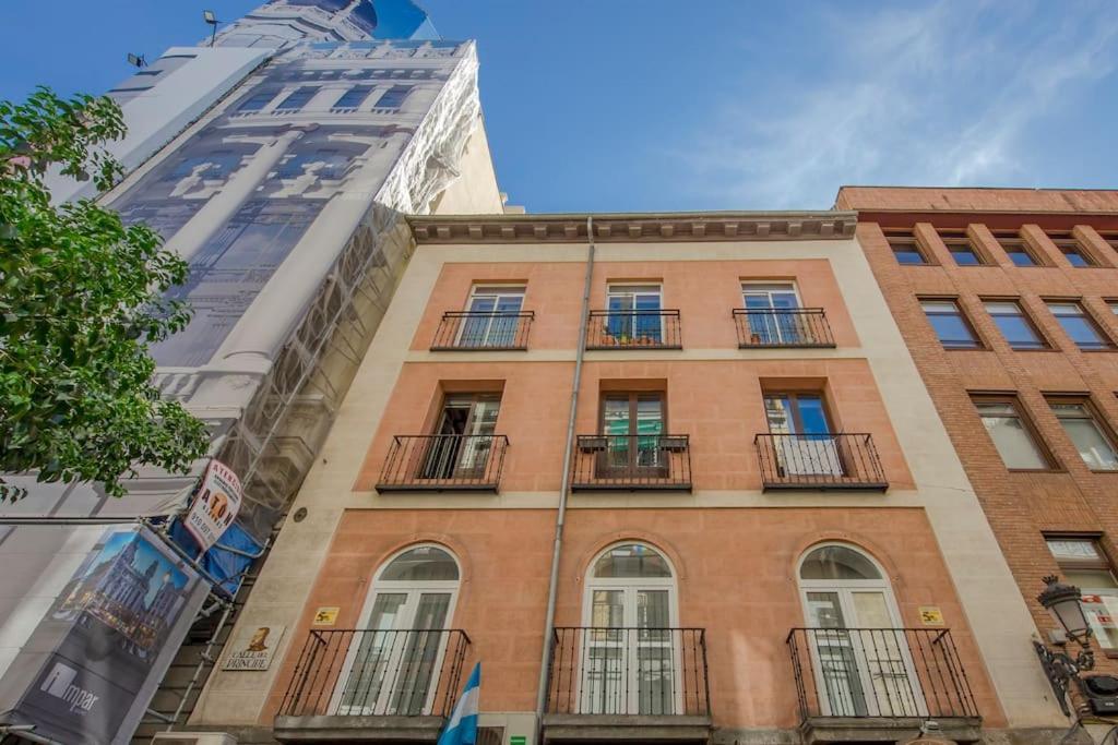 Suara Apartamentos 2 Madrid Exteriér fotografie