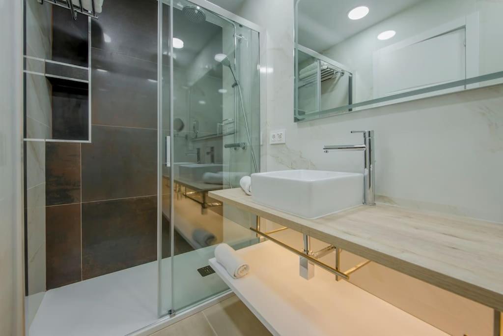 Suara Apartamentos 2 Madrid Exteriér fotografie